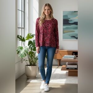 CHICO's Red/Black Pattern top. Easy care, no wrinkle, travel friendly, size 1 M